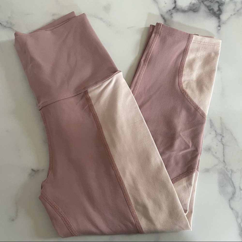 Live The Process Pink Cropped Leggings Size Small
